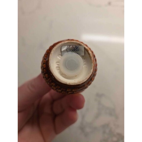 Vintage spring salt and pepper shakers and figurines made in Germany - Picture 8 of 10